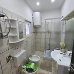 Family House Artatore Apartman Mali Losinj