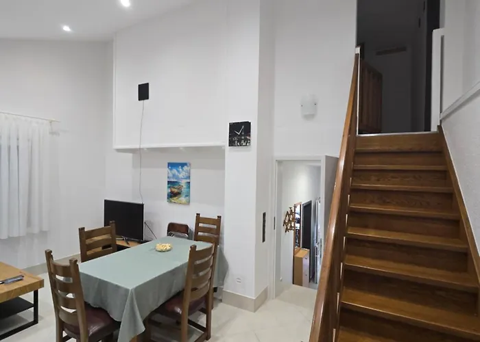 דירה Family House Artatore מאלי לוסיניי