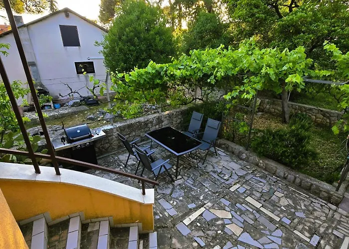 Family House Artatore דירה מאלי לוסיניי