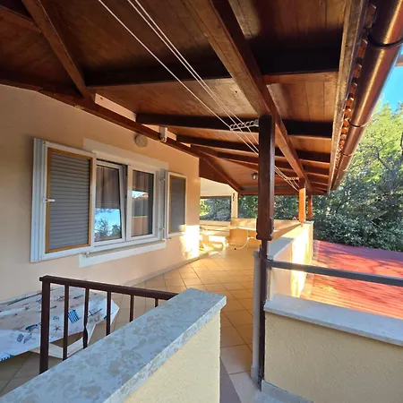 Lägenhet Family House Artatore Mali Lošinj